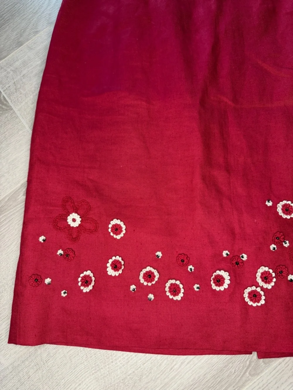 Ann Taylor Red Linen Floral Embroidered Beaded Pencil Skirt Sz 2 - Picture 8 of 10